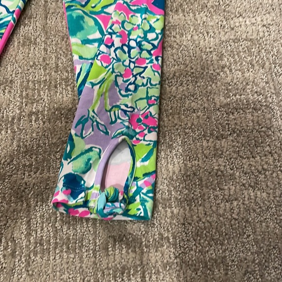Lilly Pulitzer crop leggings - Picture 3 of 3